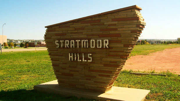 Stratmoor Hills Sign